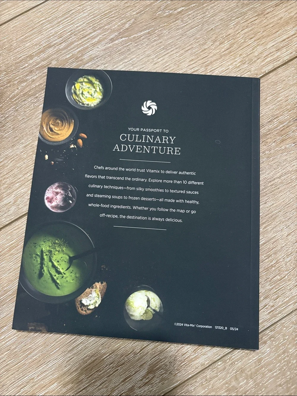 Simply Blending Cookbook - Black Cover